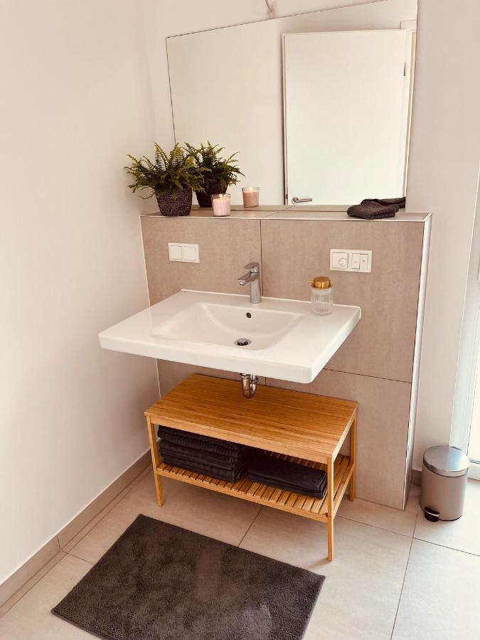 Gemuetliches Wohnen Apartment Worms Bagian luar foto